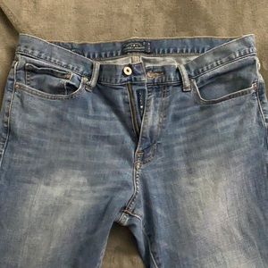 *Lucky brand jeans*